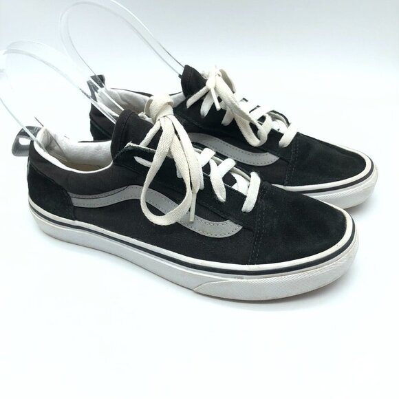 Vans Other - Vans Sneakers Low Top Lace Up Black Canvas Suede Juniors Size 6
